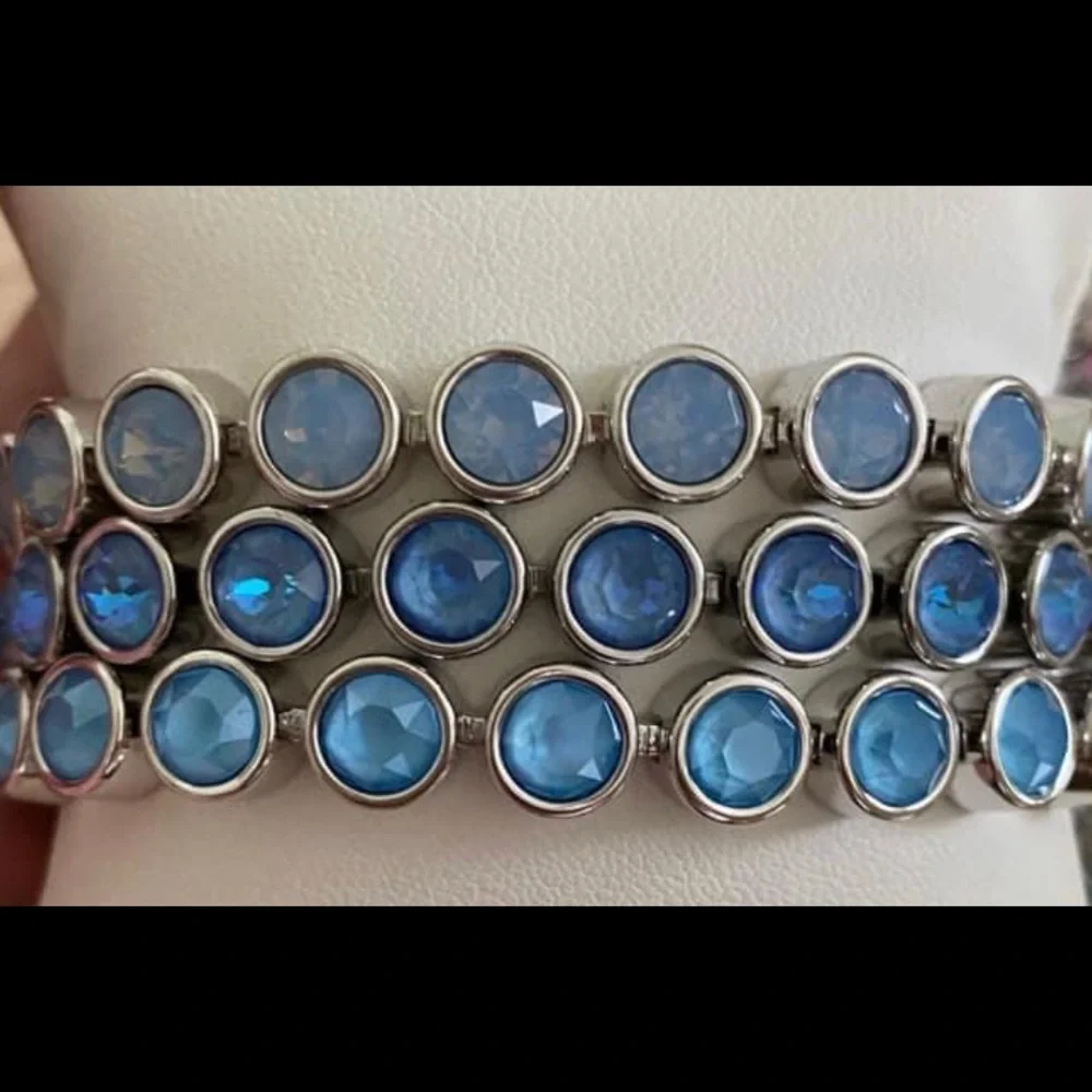 - Touchstone Crystal by Swarovski Royal Blue Delite Ice Bracelet NEW